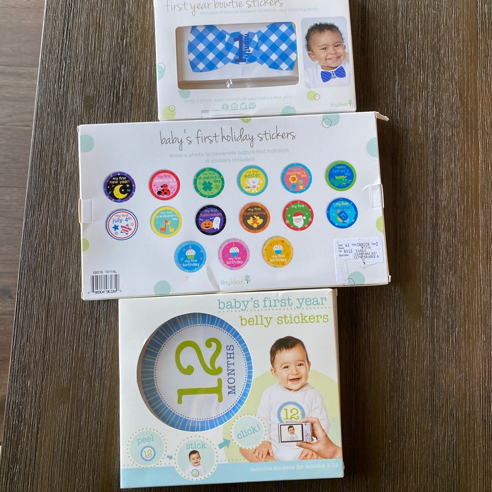 🎉🎉 Baby Milestone stickers.